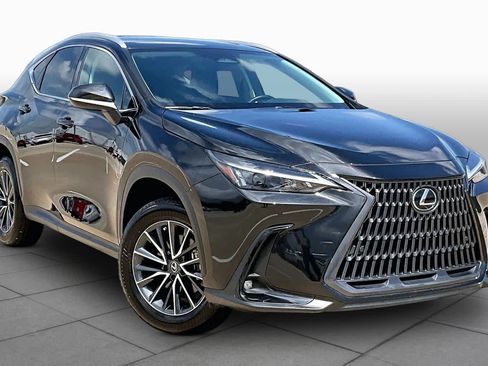 Used 2025 Lexus NX 250 FWD w/ Premium Package image 3