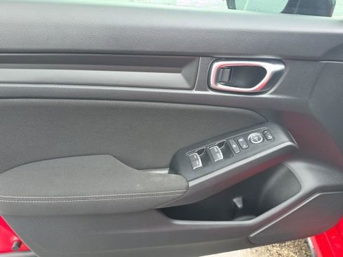 Used 2025 Honda Civic Sport image 14