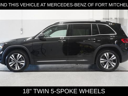 Used 2026 Mercedes-Benz GLB 250 4MATIC image 3