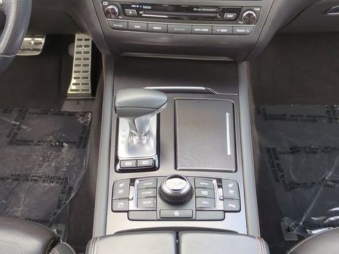 Used 2018 Genesis G80 3.3T Sport image 17