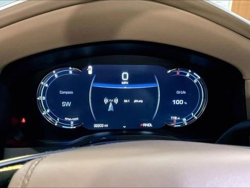 Used 2019 Cadillac Escalade Platinum image 23