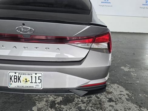 Used 2023 Hyundai Elantra SE image 42