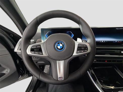 New 2026 BMW X5 xDrive50e w/ M Sport Package AWD/4WD image 11