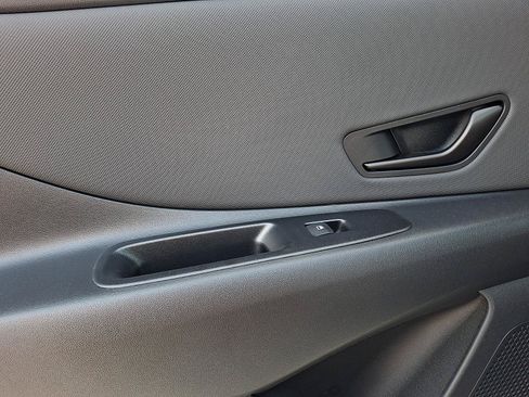 New 2026 Hyundai Elantra Sport FWD image 8
