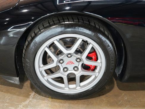 Used 2003 Chevrolet Corvette Z06 w/ Memory Package, 3 Drivers RWD image 54