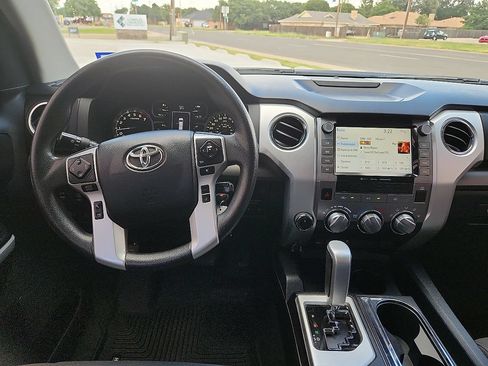 Used 2020 Toyota Tundra SR5 w/ SR5 Upgrade Package AWD/4WD image 7