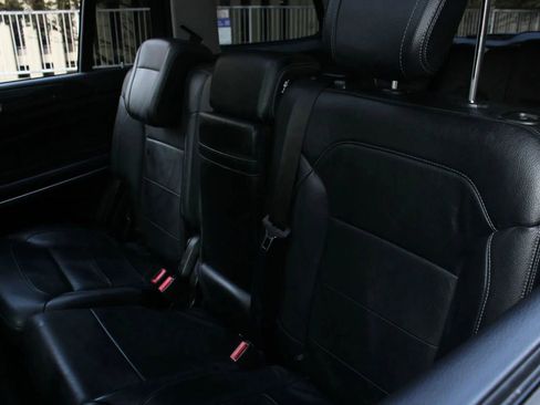 Used 2018 Mercedes-Benz GLS 550 4MATIC image 18