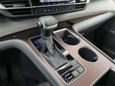 Certified 2023 Toyota Sienna XLE image 31