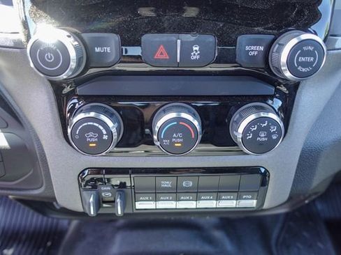 New 2025 RAM 3500 Tradesman w/ Chrome Appearance Group image 23