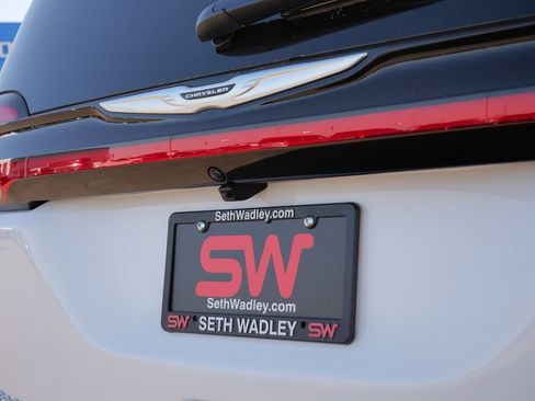 New 2026 Chrysler Pacifica Select image 10