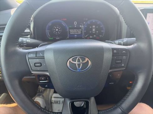 Used 2025 Toyota Camry XSE FWD image 21