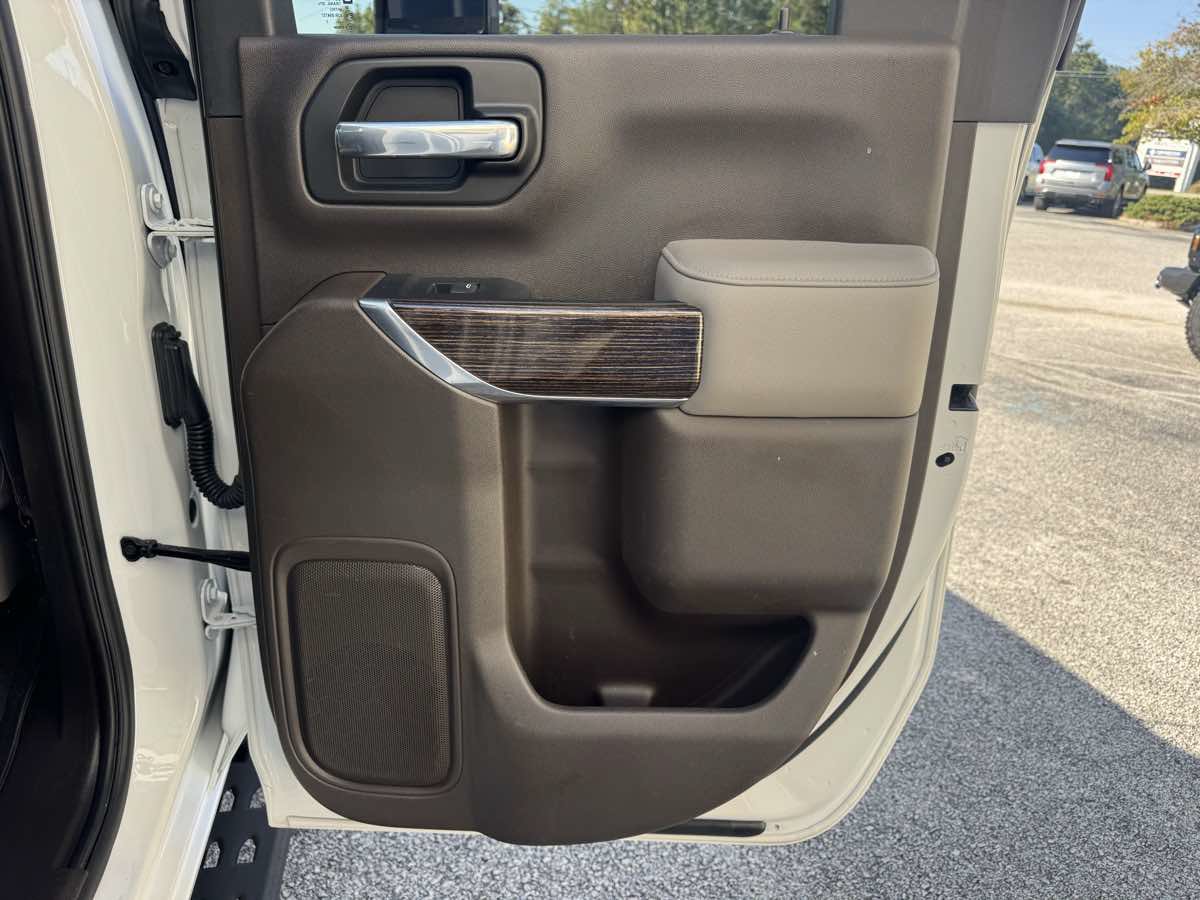 Used 2022 GMC Sierra 2500 SLE w/ SLE Value Package; AWD/4WD image 28