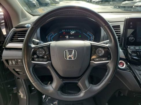Certified 2024 Honda Odyssey Touring image 27
