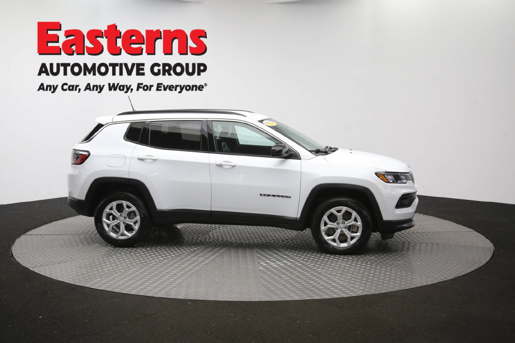 Used 2024 Jeep Compass Latitude AWD/4WD image 47