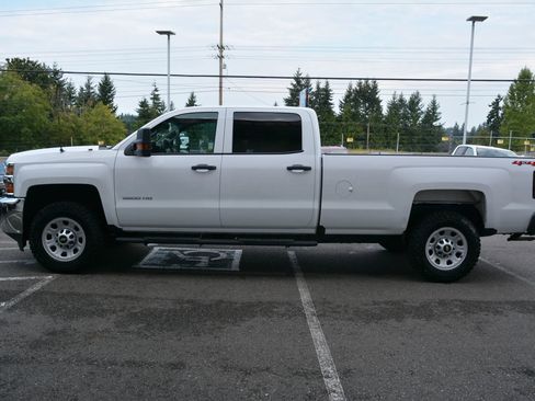 Used 2018 Chevrolet Silverado 3500 W/T image 4