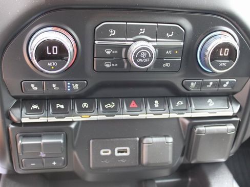 Used 2020 Chevrolet Silverado 1500 LTZ w/ LTZ Plus Package image 14