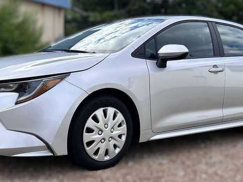 Used 2021 Toyota Corolla LE FWD image 5