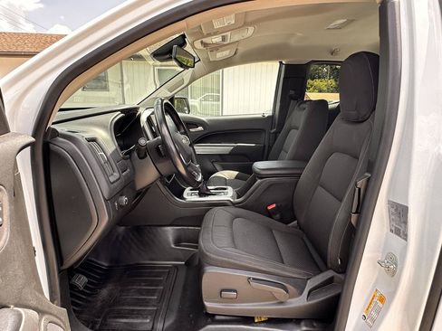 Used 2022 Chevrolet Colorado LT w/ Fleet Safety Package RWD image 26
