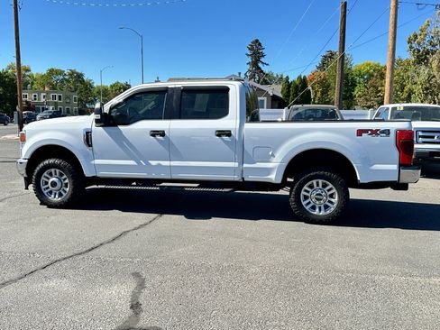 Used 2021 Ford F250 XLT w/ FX4 Off-Road Package image 11