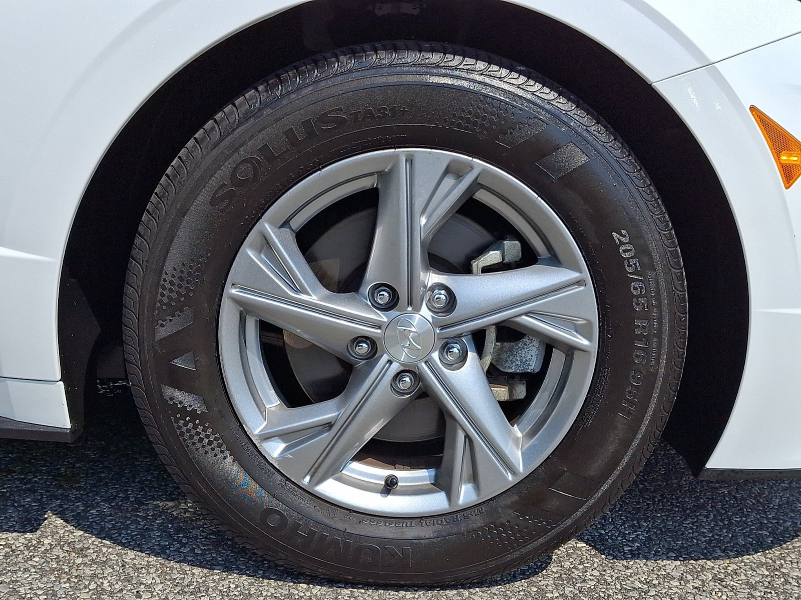 Used 2023 Hyundai Sonata SE w/ Preferred Accessory Package FWD image 8