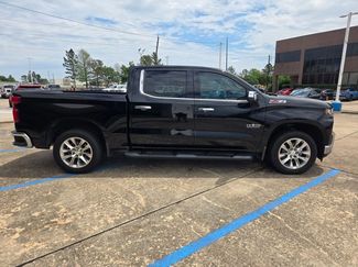 Used 2020 Chevrolet Silverado 1500 LTZ w/ LTZ Texas Edition video 4
