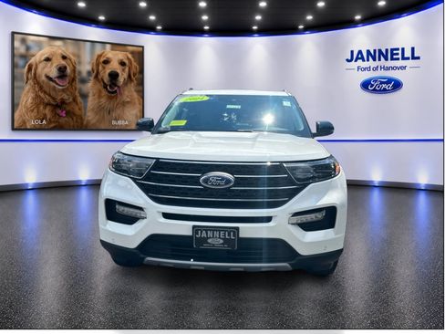 Used 2024 Ford Explorer XLT w/ Equipment Group 202A AWD/4WD image 2