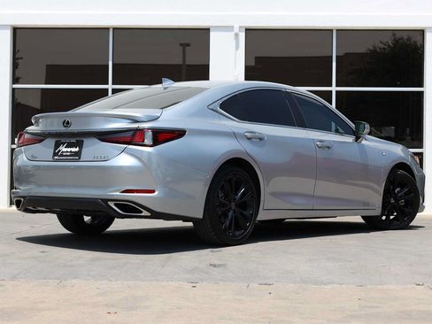 Used 2022 Lexus ES 300h F Sport w/ Accessory Package 2 FWD image 9