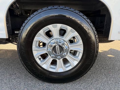 Used 2020 Ford F250 XL w/ STX Appearance Package RWD image 12