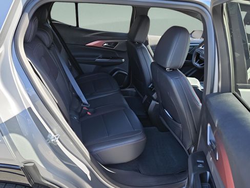 New 2025 Chevrolet Equinox EV RS image 16