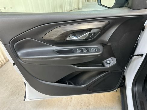 Used 2023 GMC Terrain SLE w/ Driver Convenience Package AWD/4WD image 28