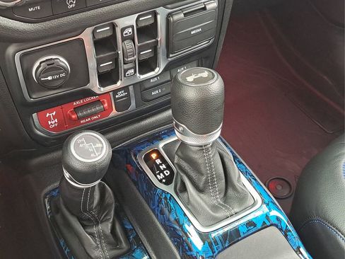 New 2025 Jeep Wrangler Unlimited Sport AWD/4WD image 18