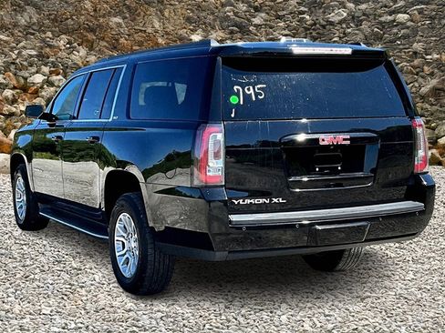 Used 2016 GMC Yukon XL SLT image 12