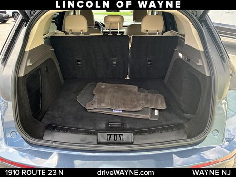 Certified 2022 Lincoln Corsair AWD w/ Equipment Group 101A image 7