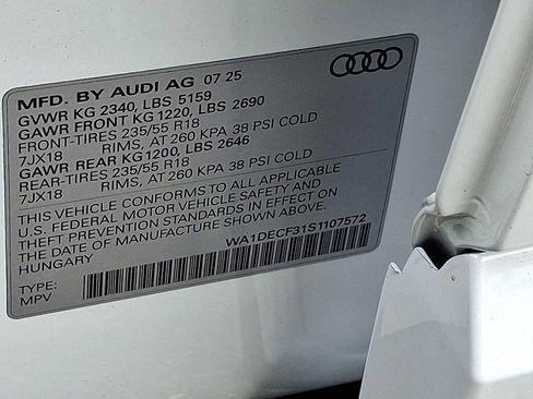 New 2025 Audi Q3 2.0T Premium image 16