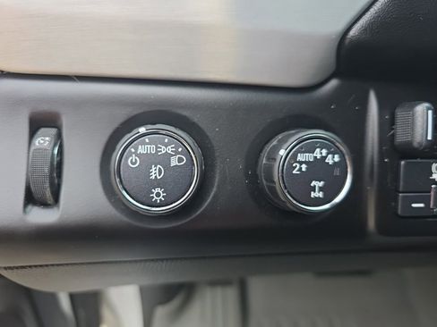 Used 2017 GMC Yukon SLE w/ HD Trailering Package image 25