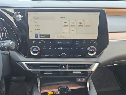 Used 2023 Lexus RX 350 Premium w/ Cold Area Package image 46