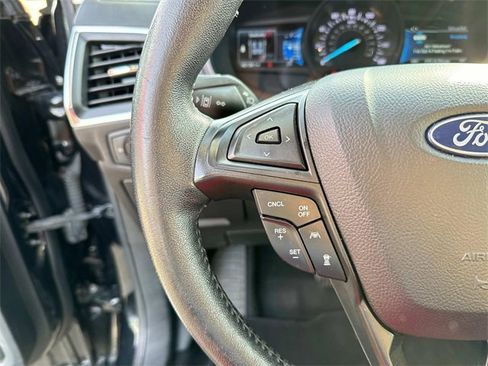 Used 2022 Ford Edge Titanium w/ Equipment Group 301A image 15