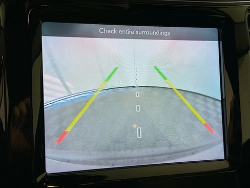 Used 2022 Jeep Cherokee Limited image 22