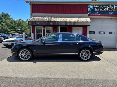 Used 2011 Bentley Flying Spur Flying Spur AWD/4WD image 2
