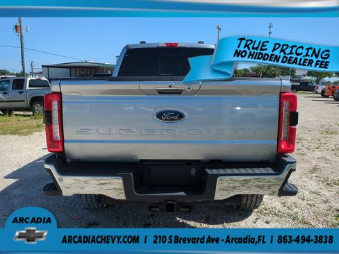 Used 2023 Ford F250 Lariat w/ Lariat Ultimate Package AWD/4WD image 5