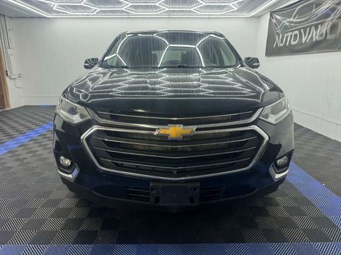 Used 2020 Chevrolet Traverse LT w/ LT Premium Package AWD/4WD image 4