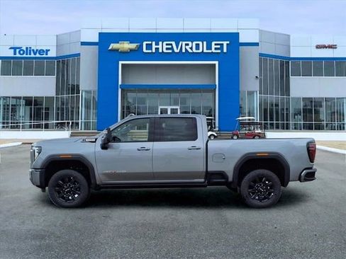 New 2026 GMC Sierra 2500 AT4 w/ AT4 Premium Plus Package image 4