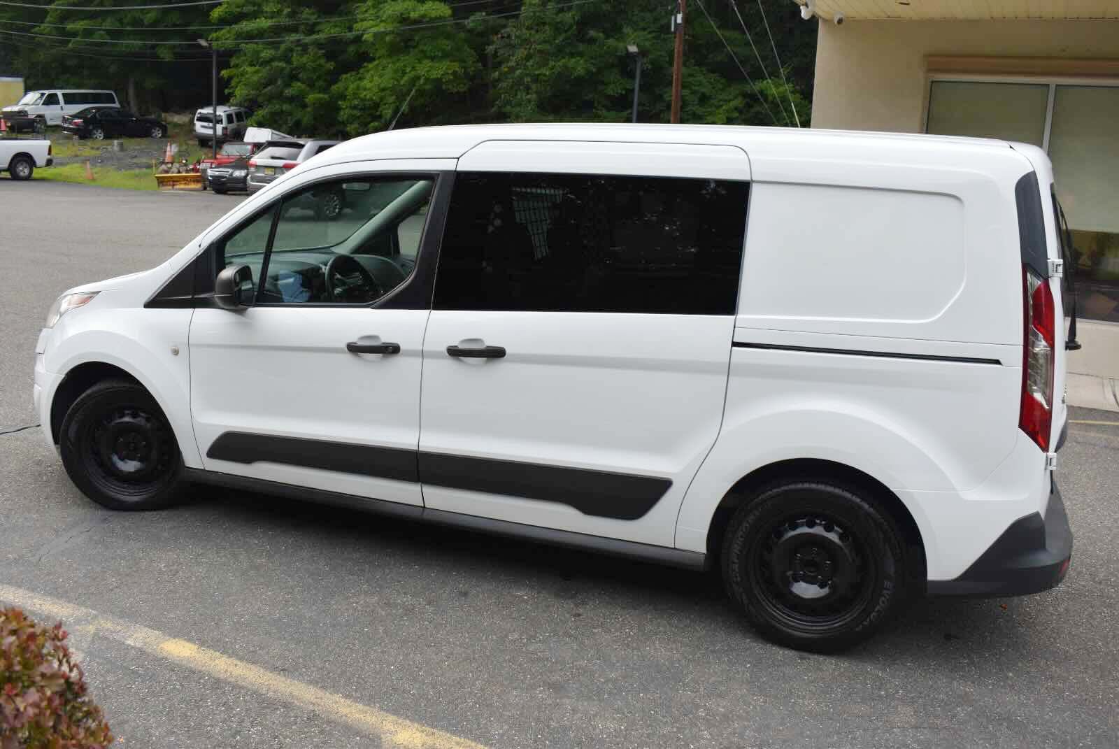 Used 2016 Ford Transit Connect XLT FWD image 7