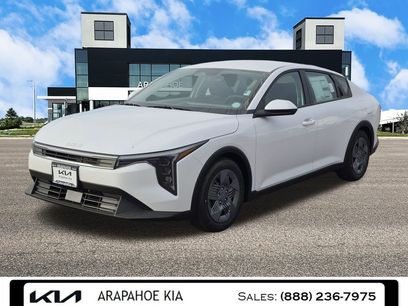 New 2025 Kia K4 LXS