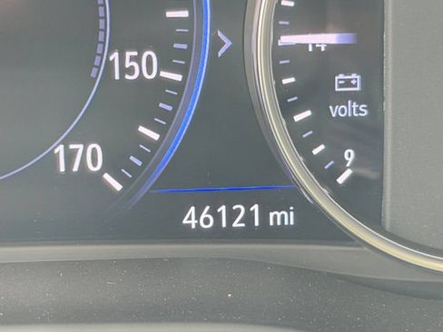 Used 2023 Buick Enclave Avenir w/ Avenir Technology Package AWD/4WD image 34
