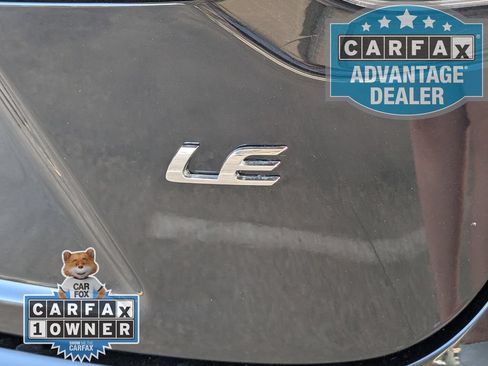 Used 2025 Toyota Corolla LE FWD image 30