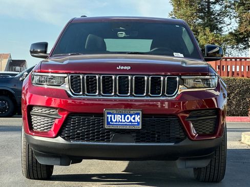 New 2025 Jeep Grand Cherokee Laredo X w/ Luxury Tech Group I image 9
