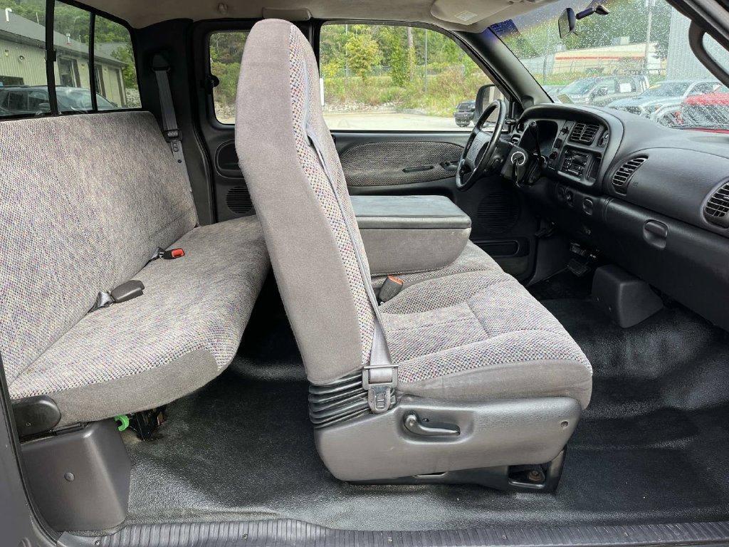 Used 2000 Dodge Ram 3500 Truck 2WD Quad Cab image 24