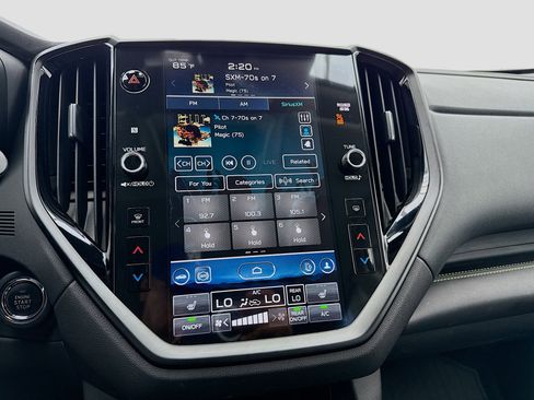 Used 2023 Subaru Ascent Onyx Edition image 11