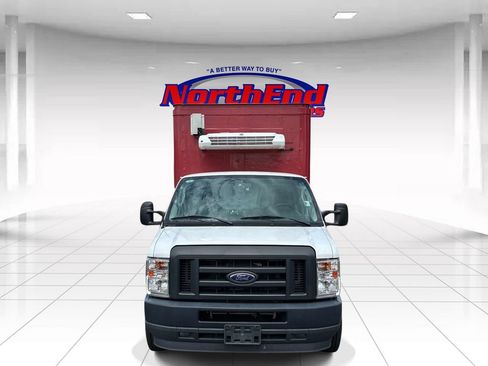 Used 2023 Ford E-350 and Econoline 350 Super Duty w/ Power Windows & Locks Group RWD image 2